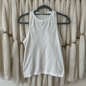 lululemon SWIFTLY TECH HIGH-NECK TANK TOP 2.0 *RACE LENGTH, White, Sz 6